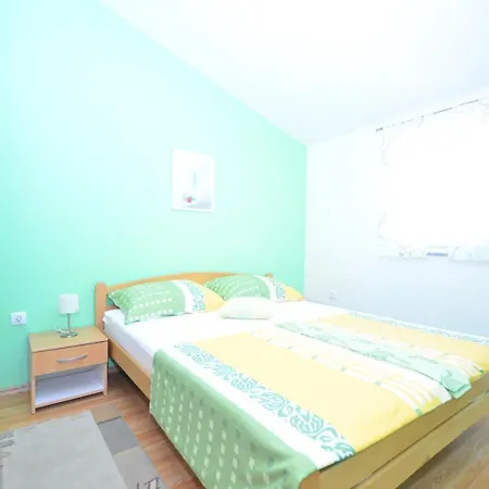 With Parking Space - Kozjak, - 18556 Apartment Vir