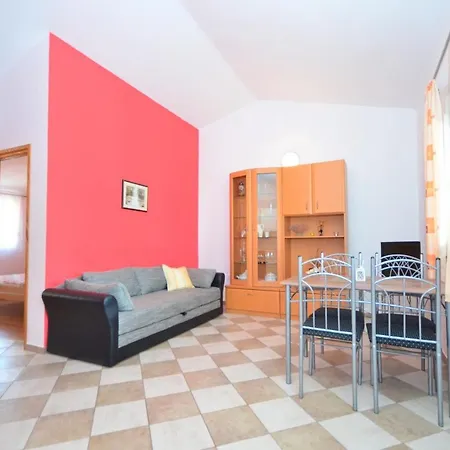 With A Parking Space - Kozjak, - 18556
