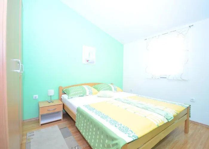 With Parking Space - Kozjak, - 18556 Appartement Vir